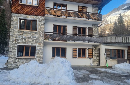 La Giettaz Apartment | 2-bedroom apartment LA GIETTAZ 4 km from the ski slopes with free shuttle service