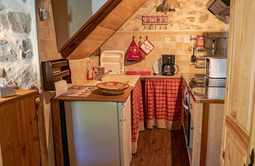 Forest-Saint-Julien Apartment | 2 bedroom apartment in chabottes