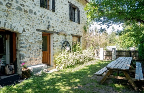 Forest-Saint-Julien Apartment | 2 bedroom apartment in chabottes