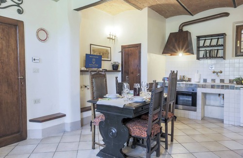 Lastra a Signa Apartment | 2 Bedroom Apartment in La Luna