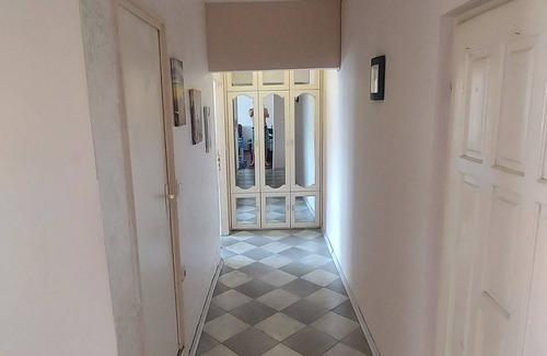Hristo Botev Apartment | 2-bedroom apartment in the center of Varna with AC, WiFi+TV and FREE PARKING!