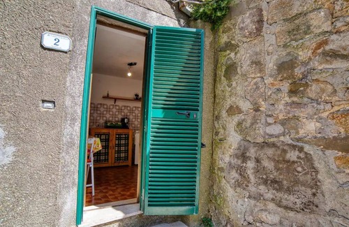Montelaterone Apartment | 2 Bedroom Apartment in Arcidosso