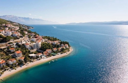 Stanici Apartment | 2 Bedroom Apartment Karla A1 for 6 person in Stanići near city Omiš