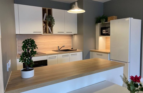 Annemasse Apartment | 2-bedroom apartment, near train station.