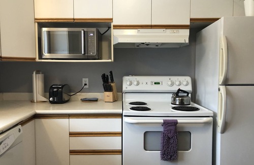 Blind Bay Apartment | 2 Bedroom Apartment with Resort Amenities