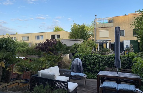 Amsterdam North House | 2 bedroom apartment with backyard and free parking