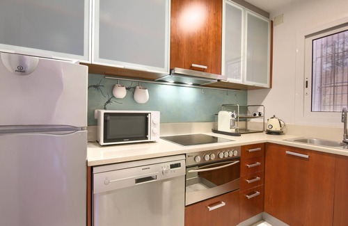 Sa Tuna Apartment | 2 bedroom apartment with sea views & terrace, 2 minutes walking to Sa Tuna in Begur (H44)