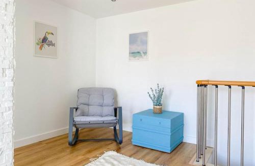 Palhais Apartment | 2 bedroom apartment with Terrace and View over Tejo River