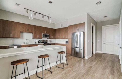 Downtown Austin Apartment | 2 Bedroom Austin Apartment with Awesome Views!