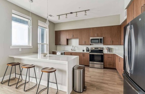 Downtown Austin Apartment | 2 Bedroom Austin Apartment with Awesome Views!