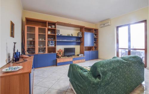 Mili San Pietro Apartment | 2 Bedroom Awesome Apartment In Messina