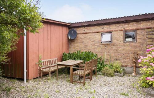 Humble House | 2 Bedroom Awesome Home In Humble
