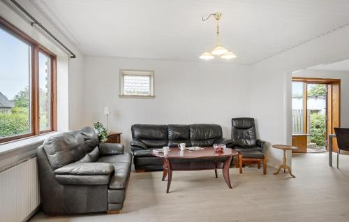 Humble House | 2 Bedroom Awesome Home In Humble