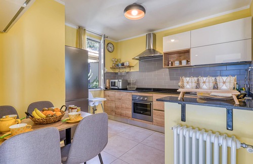 Cipressa House | 2 bedroom awesome home in Cipressa
