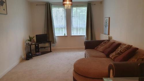 Central Aberdeen Apartment | 2-bedroom Back Hilton Area apartment - Ground Floor, Aberdeen city center