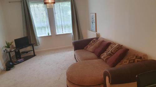Central Aberdeen Apartment | 2-bedroom Back Hilton Area apartment - Ground Floor, Aberdeen city center