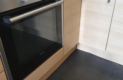Central Aberdeen Apartment | 2-bedroom Back Hilton Area apartment - Ground Floor, Aberdeen city center
