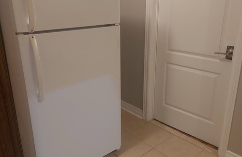 Vaughan House | 2 Bedroom Basement Apartment For Rent.