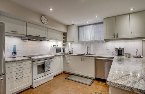 Norseman Heights Apartment | 2 Bedroom basement apartment located in Etobicoke close to subway