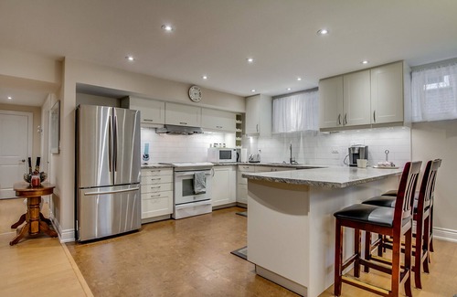 Norseman Heights Apartment | 2 Bedroom basement apartment located in Etobicoke close to subway