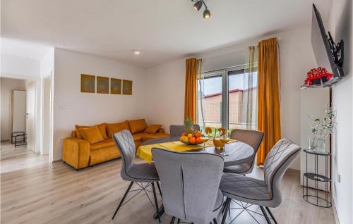Peroj House | 2 Bedroom Beautiful Home In Peroj