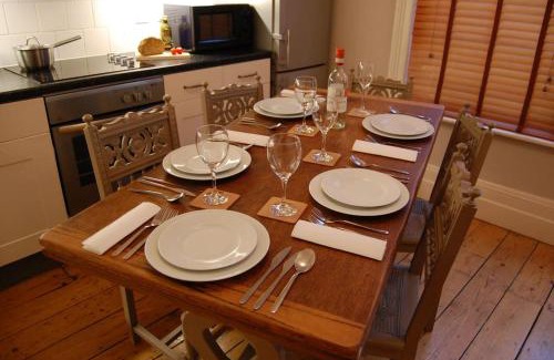St Leonards-On-Sea Apartment | 2 Bedroom Boutique Maisonette on Kings Road, St Leonards on Sea