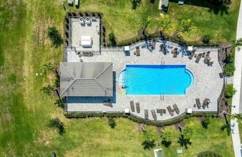 Lakewood Ranch Condo | 2 Bedroom Condo (427984) by Houzlet