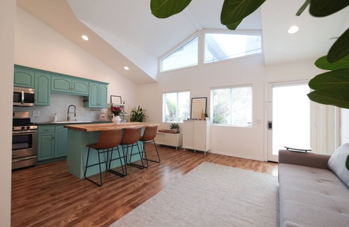 Marina del Rey Condo | 2-bedroom Condo with Beach Access. Steps from the Sand