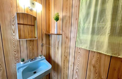 Bobcaygeon House | 2-Bedroom Cottage #9 - Ambleside