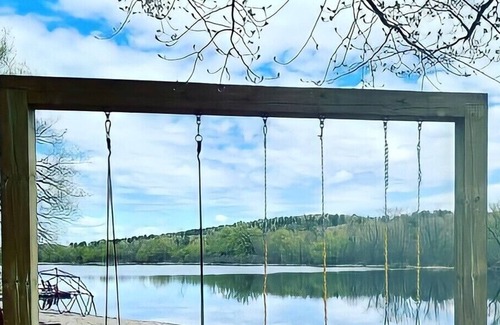 Otonabee-South Monaghan Resort | 2 Bedroom Cottage Overlooking the Otonabee