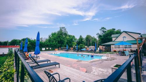 Campbellford House | 2 Bedroom Cottage Tamarack Trail 1