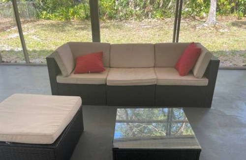 Winter Garden House | 2 bedroom Cottage near Downtown Winter Garden