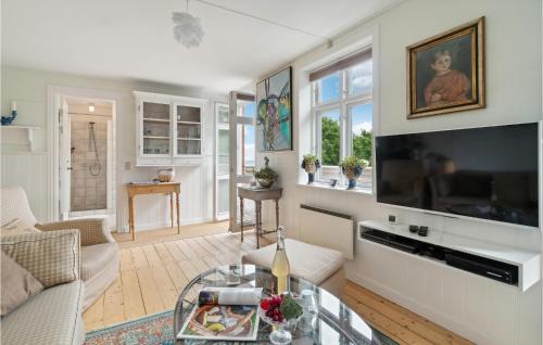 Bolshavn House | 2 Bedroom Cozy Apartment In Svaneke