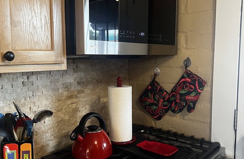 Green Valley Villa | 2-BEDROOM, Cozy West Villa: In the heart of Green Valley, New Appliances & TV!