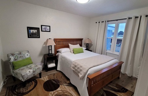 South Ogden House | 2 Bedroom Executive Suite with Waffle Breakfast