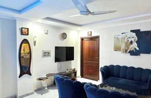 E-11 Sector Apartment | 2-bedroom family-friendly apartment in Islamabad with all basic amenities.