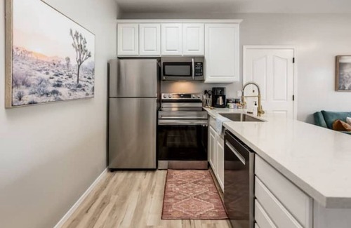 Anthem House | 2 Bedroom~Full Kitchen,Near Lake Pleasant, Cave Creek, Biking, Hiking Trails