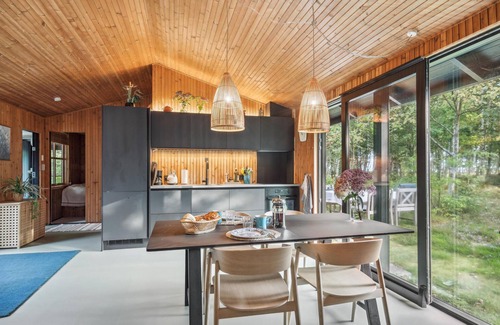 Sundstrup House | 2 bedroom gorgeous home in Højslev