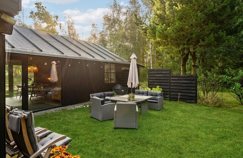 Sundstrup House | 2 bedroom gorgeous home in Højslev