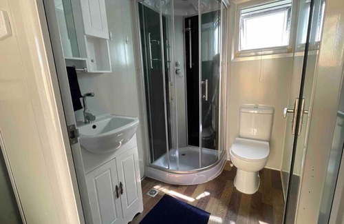 Grafton Apartment | 2 Bedroom Granny Flat with off street parking