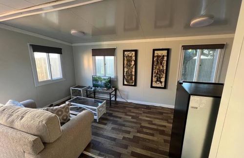 Grafton Apartment | 2 Bedroom Granny Flat with off street parking