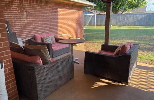 Oklahoma City House | 2 Bedroom house near Lake Hefner!