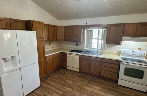 Highland Ridge House | 2-bedroom house with BIG YARD in Hudson