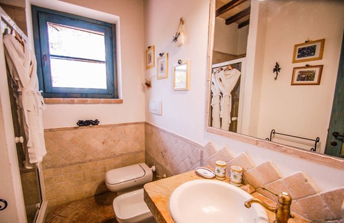 Collazzone House | 2 bedroom house with private pool/jacuzzi (3 meter diameter)