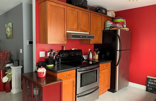 Smithville House | 2 Bedroom in Beautiful Niagara Region wineries district in lovely Smithville ON