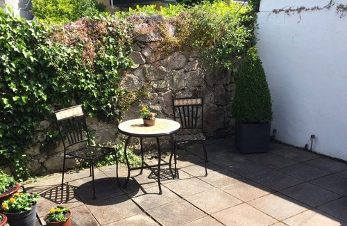 Galway House | 2 Bedroom in Salthill, steps from Galway Bay!