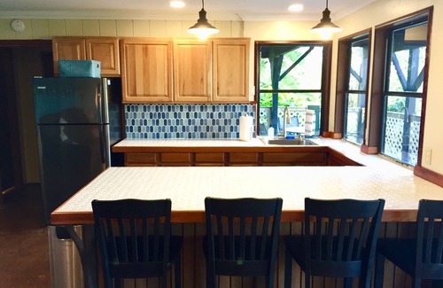 Holualoa House | 2 Bedroom Kona Coffee Farm with Ocean Views in Holualoa