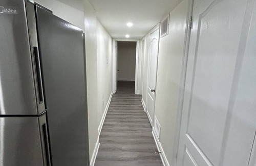 Brampton House | 2 bedroom legal basement apartment with full bath, including private entrance
