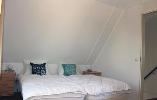 Opperdoes House | 2 Bedroom Lovely Home In Opperdoes