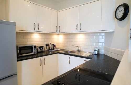 Scarborough Apartment | 2 Bedroom Luxury Sea View Apartment